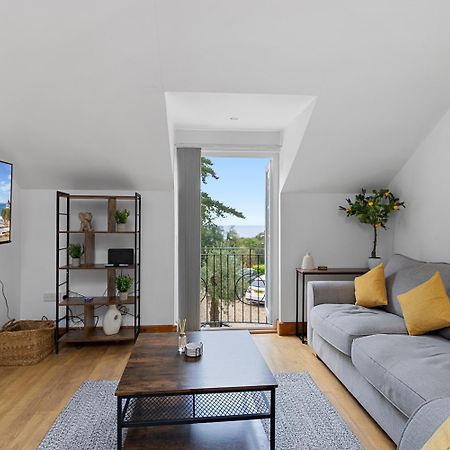 Stunning Sea View Whole Home In Torbay Close To Beach ทอร์คิ ภายนอก รูปภาพ