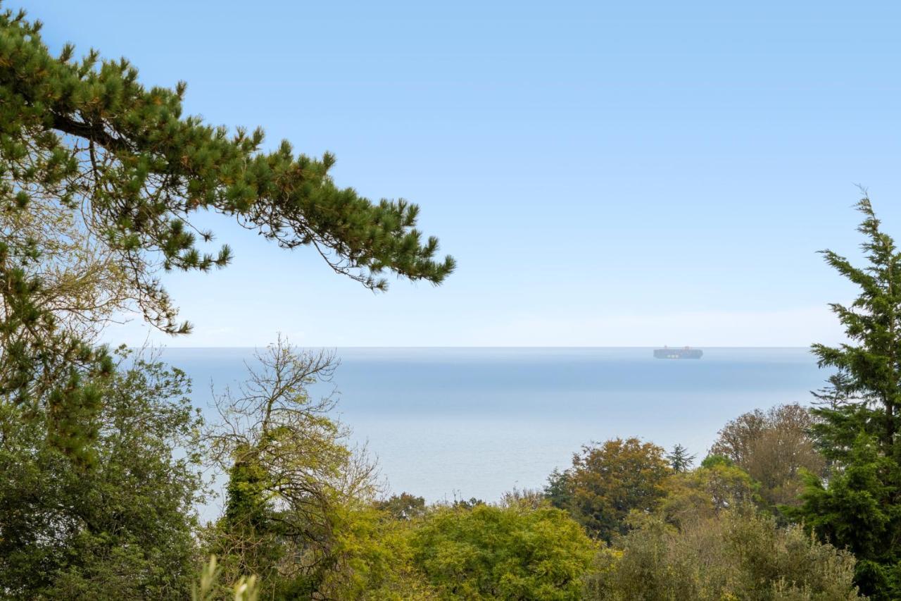 Stunning Sea View Whole Home In Torbay Close To Beach ทอร์คิ ภายนอก รูปภาพ