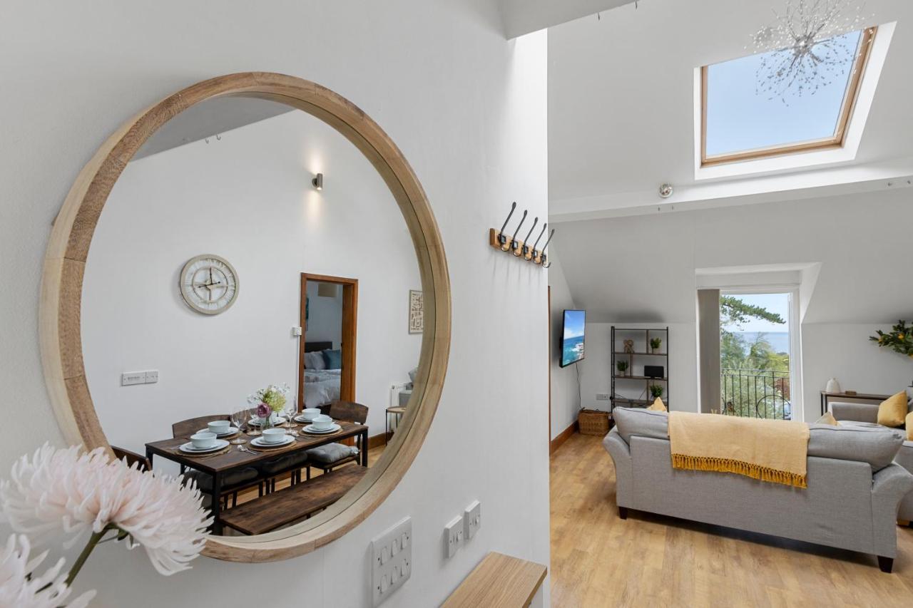 Stunning Sea View Whole Home In Torbay Close To Beach ทอร์คิ ภายนอก รูปภาพ